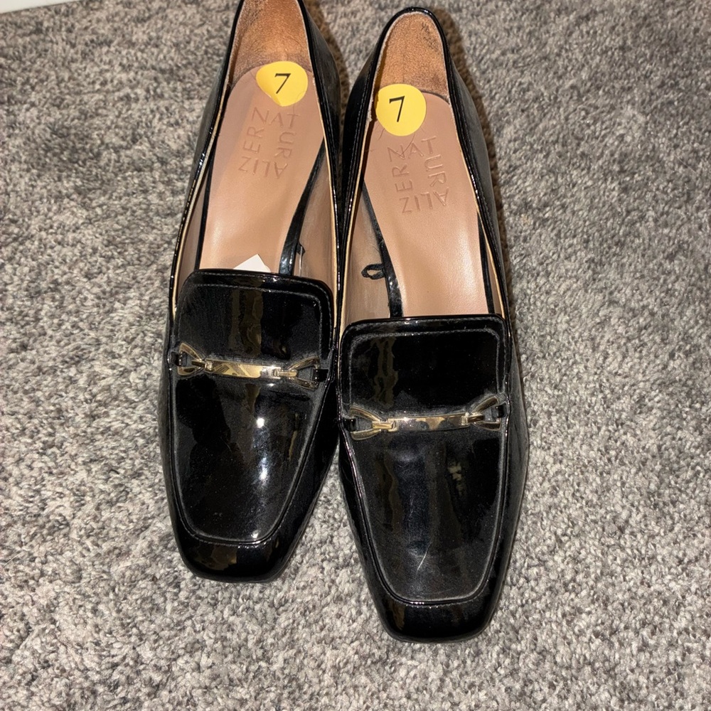 Naturalizer Black Loafers for Women